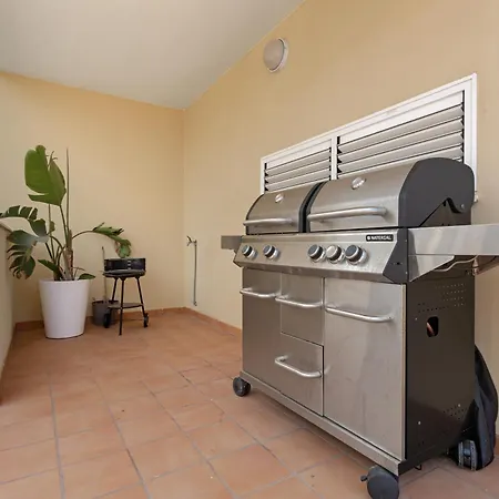 Apartment Obsidian Olivino Miraverde